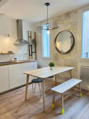 BRIGHT T2 of 34 m renovated in the DOWNTOWN